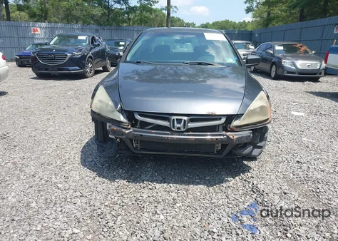 2003 Honda Accord 2.4 Ex z USA, uszkodzony, nr VIN 1HGCM56683A110045